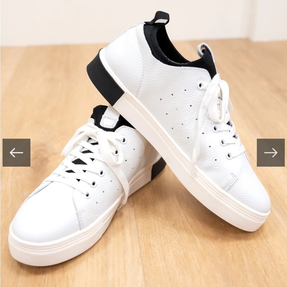 Classic White and Black Men's Sneakers NWT